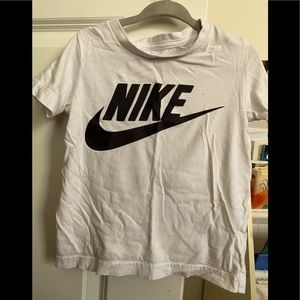 Nike t-shirt size 4